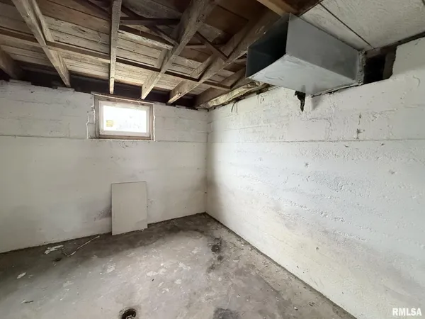 $60,000 | 604 North Walnut Street, Abingdon, IL 61410