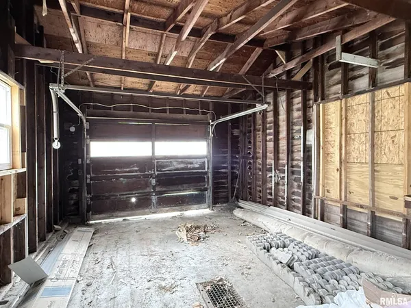 $60,000 | 604 North Walnut Street, Abingdon, IL 61410