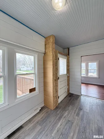 $60,000 | 604 North Walnut Street, Abingdon, IL 61410