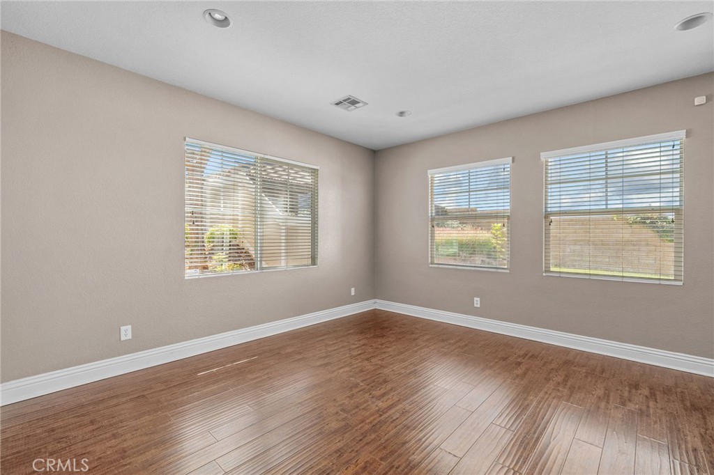 34041 Lily Road Yucaipa, CA 92399 - Photo 8 of 46 Living Room