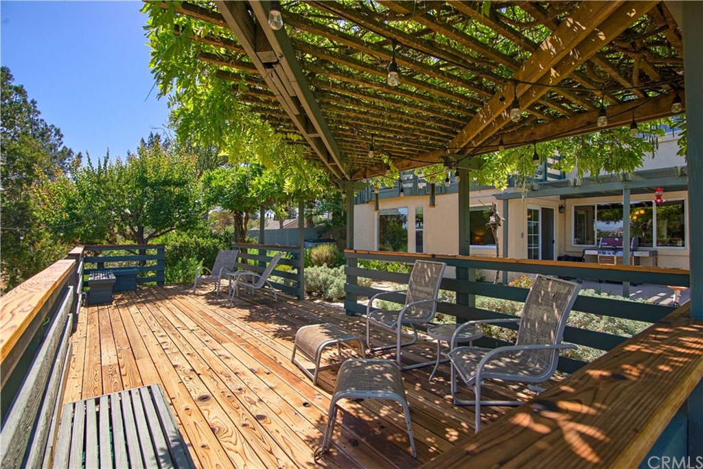 707 Pino Way Paso Robles, CA 93446 - Photo 7 of 41