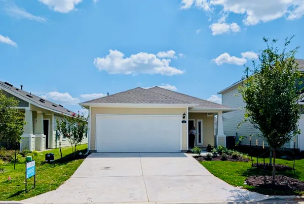 $1,950 | 117 Huckleberry Lane, Elgin, TX 78621