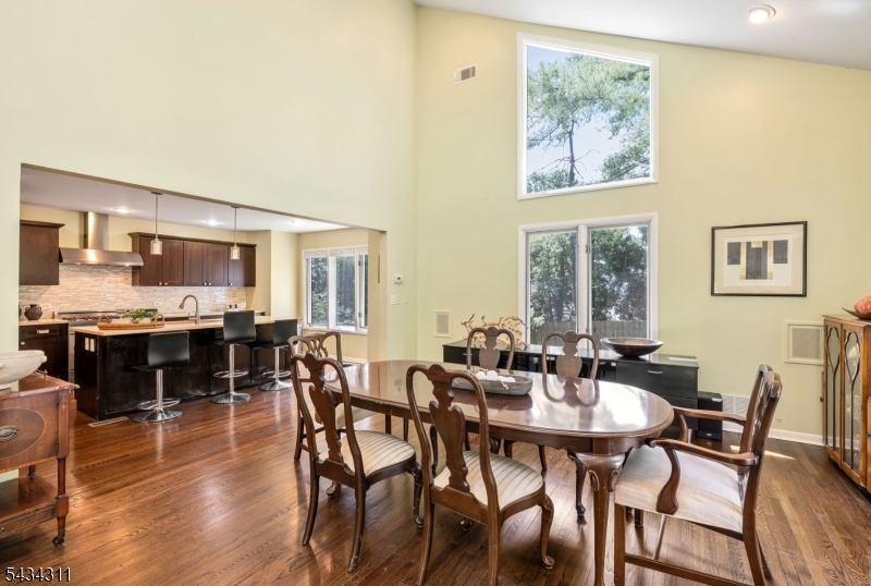 27 Moran Road West Orange, NJ 07052 - Photo 13 of 42