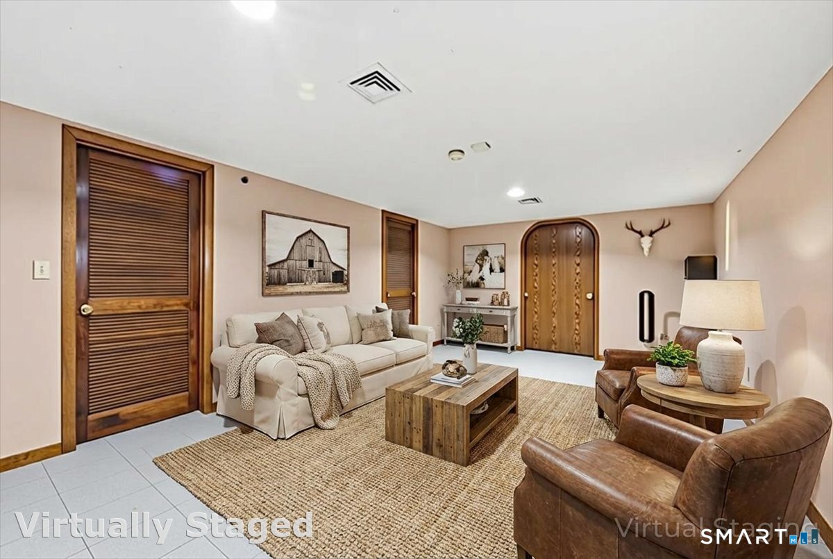 110 Butlertown Road Waterford, CT 06385 - Photo 23 of 35 a living room with furniture