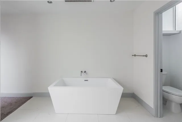 $2,800 | 1022 Forest Home Drive, Houston, TX 77077