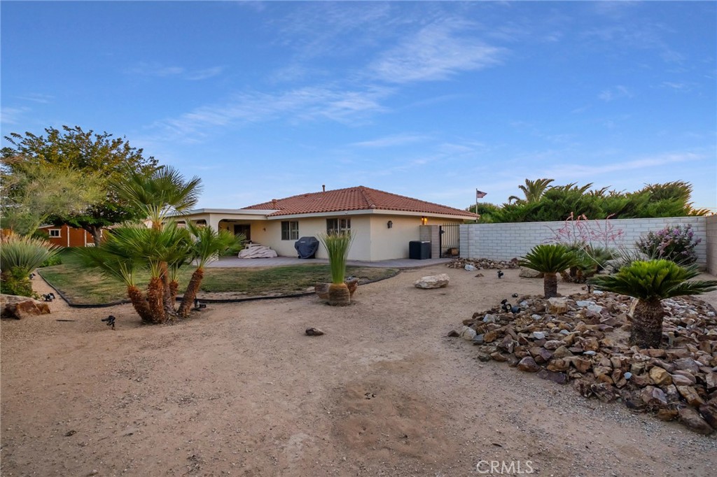 14231 Tawya Road Apple Valley, CA 92307 - Photo 35 of 36