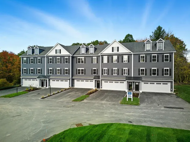 $729,900 | 36 Elise Avenue, Unit LOT 18, Londonderry, NH 03053