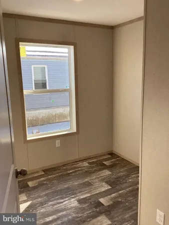 a view of a window in an empty room