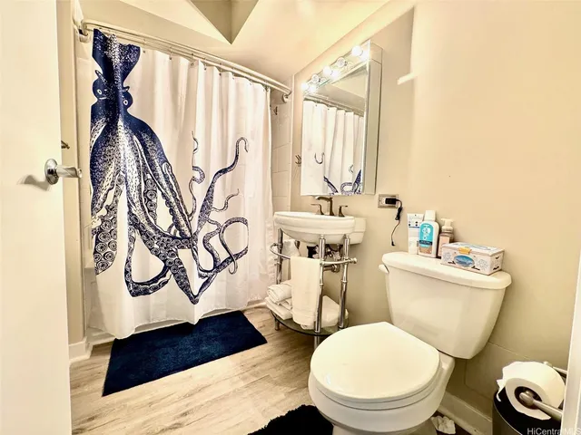 $4,700 | 1288 Kapiolani Boulevard, Unit I3004, Honolulu, HI 96814