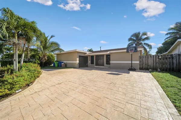 $3,500 | 9650 Northwest 24th Street, Sunrise, FL 33322