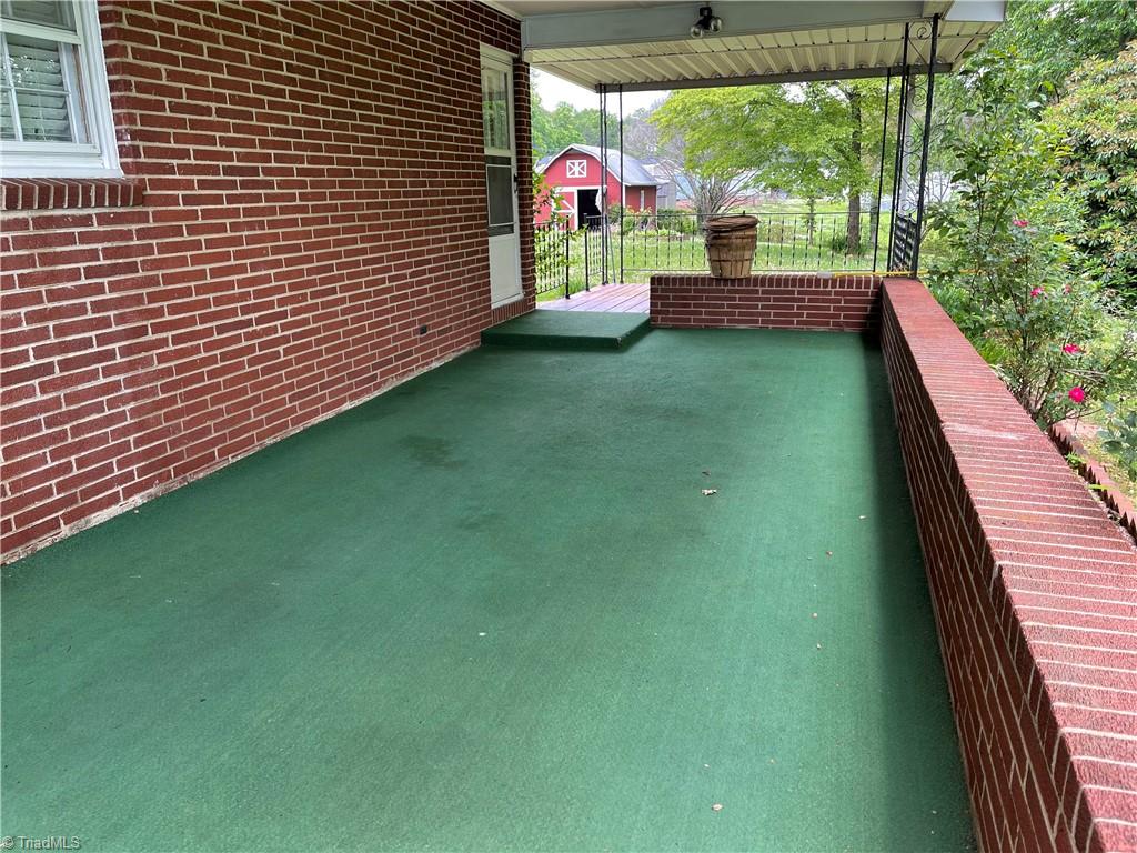 232 Chatham Road Mount Airy, NC 27030 - Photo 11 of 17 Gallery Image 11
