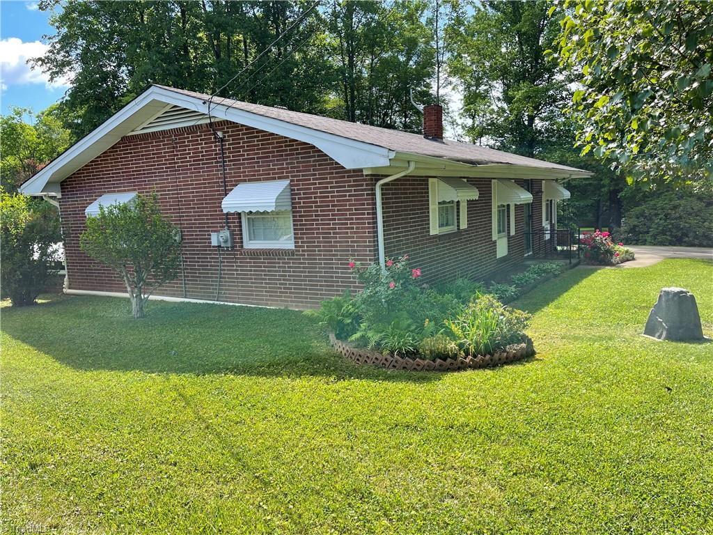 232 Chatham Road Mount Airy, NC 27030 - Photo 16 of 17 Gallery Image 16