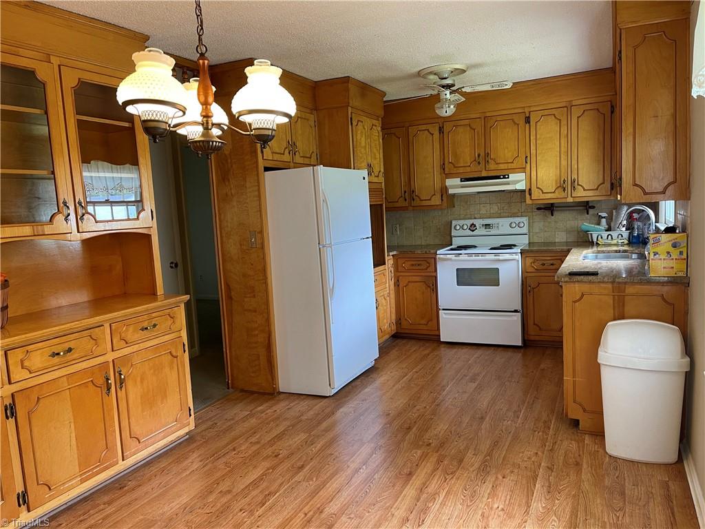232 Chatham Road Mount Airy, NC 27030 - Photo 3 of 17 Gallery Image 3