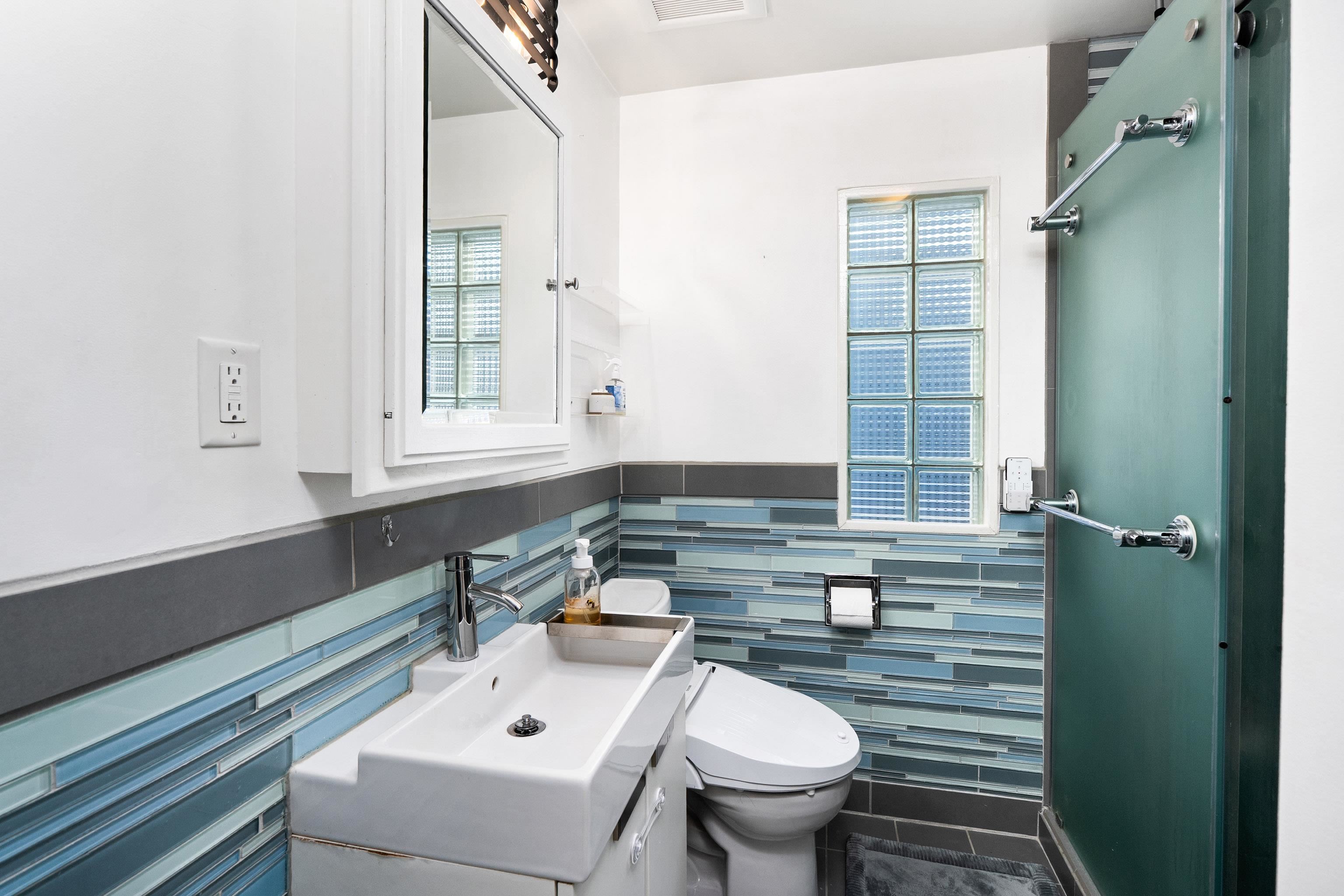 4432 Otsego Street Duluth, MN 55804 - Photo 19 of 41