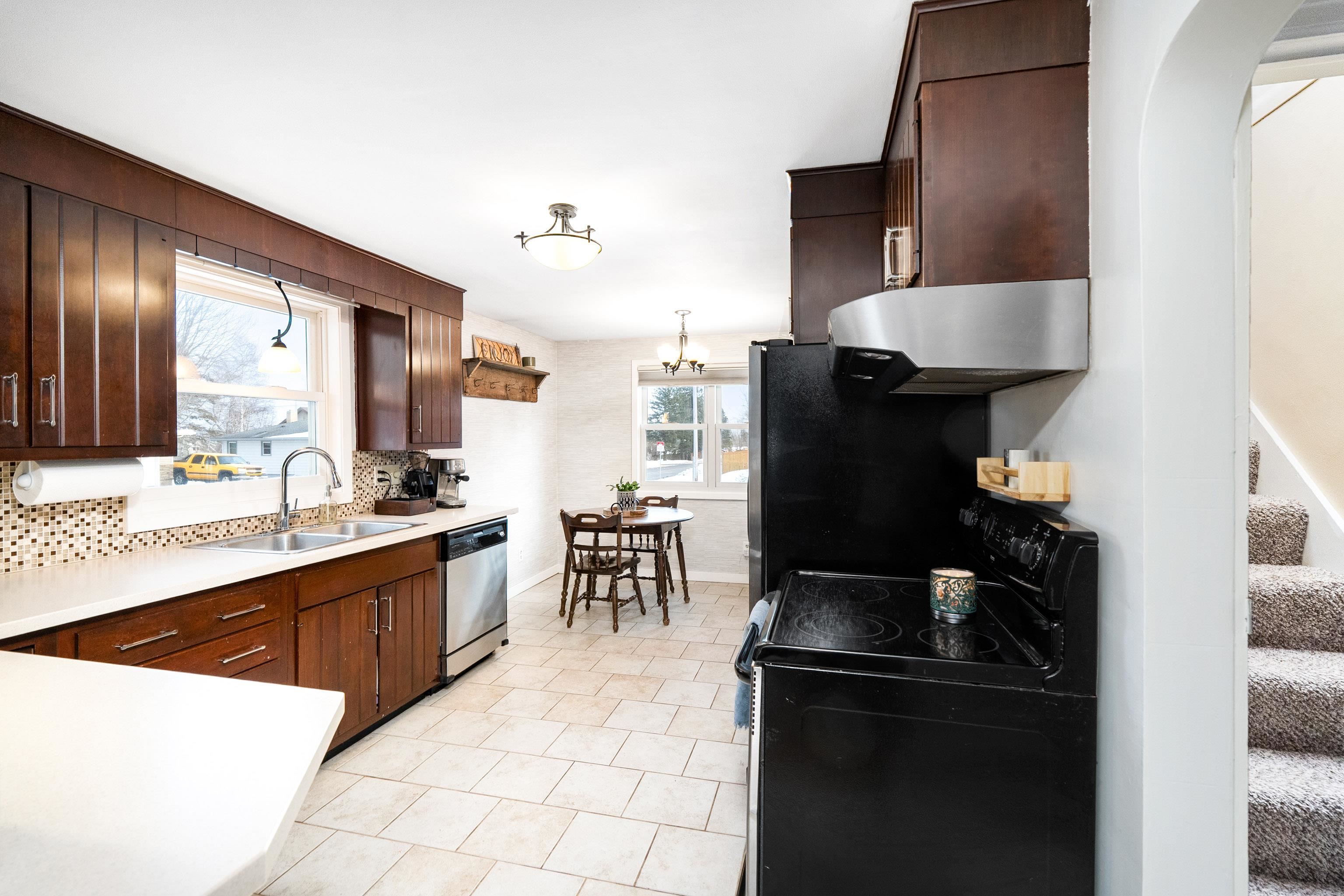 4432 Otsego Street Duluth, MN 55804 - Photo 5 of 41