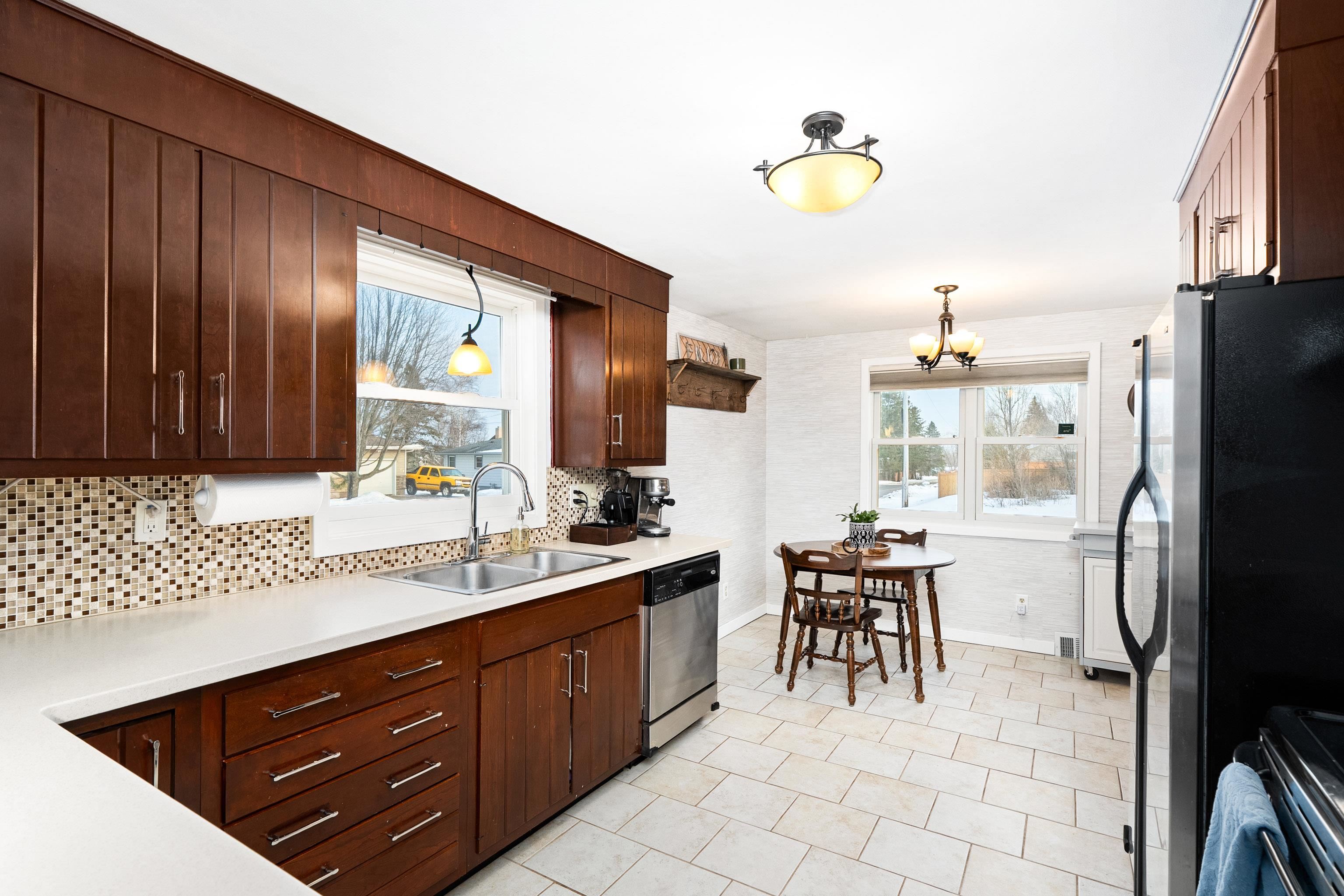 4432 Otsego Street Duluth, MN 55804 - Photo 6 of 41