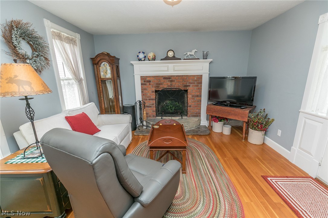 6915 Chestnut Road Independence, OH 44131 - Photo 18 of 35