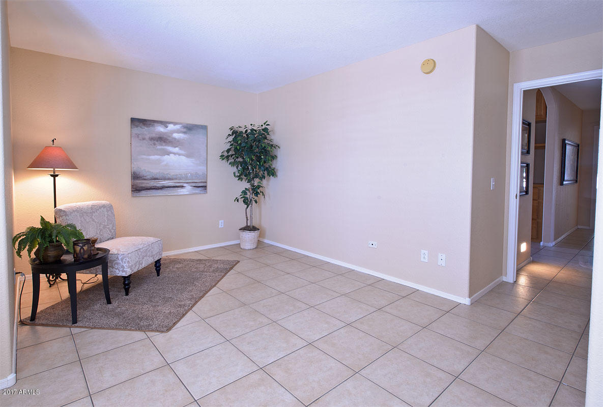 15424 Piccadilly Road Goodyear, AZ 85395 - Photo 13 of 21 Guest Bedroom
