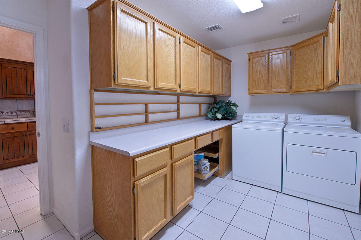 15424 Piccadilly Road Goodyear, AZ 85395 - Photo 15 of 21 Laundry Room