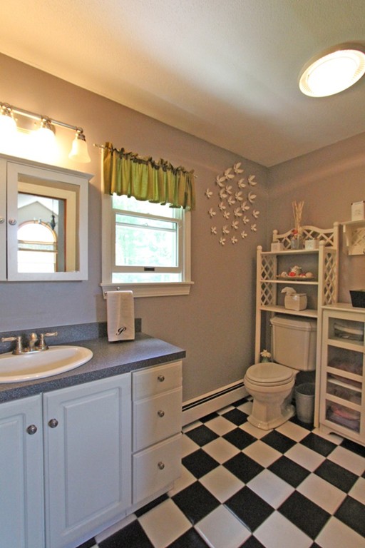 16 Holly Meadow Road Holyoke, MA 01040 - Photo 15 of 20 Gallery Image 15