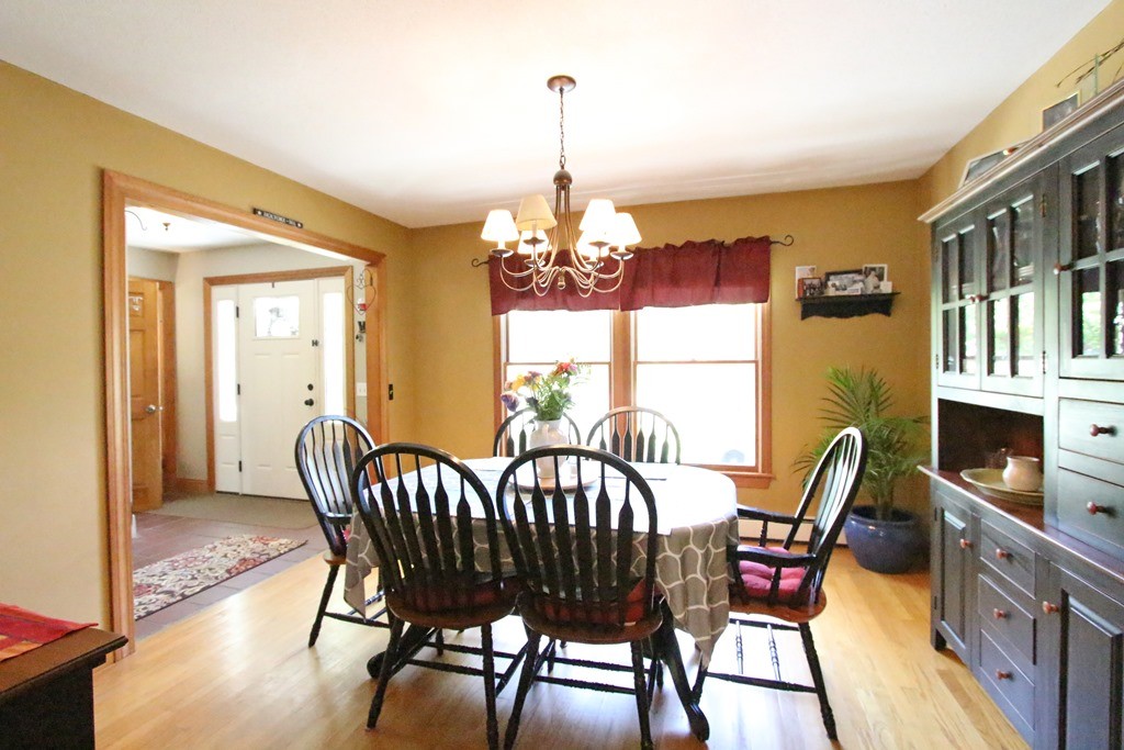 16 Holly Meadow Road Holyoke, MA 01040 - Photo 8 of 20 Gallery Image 8