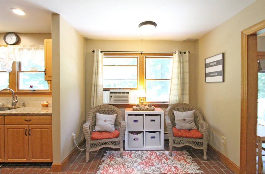 16 Holly Meadow Road Holyoke, MA 01040 - Photo 10 of 20 Gallery Image 10
