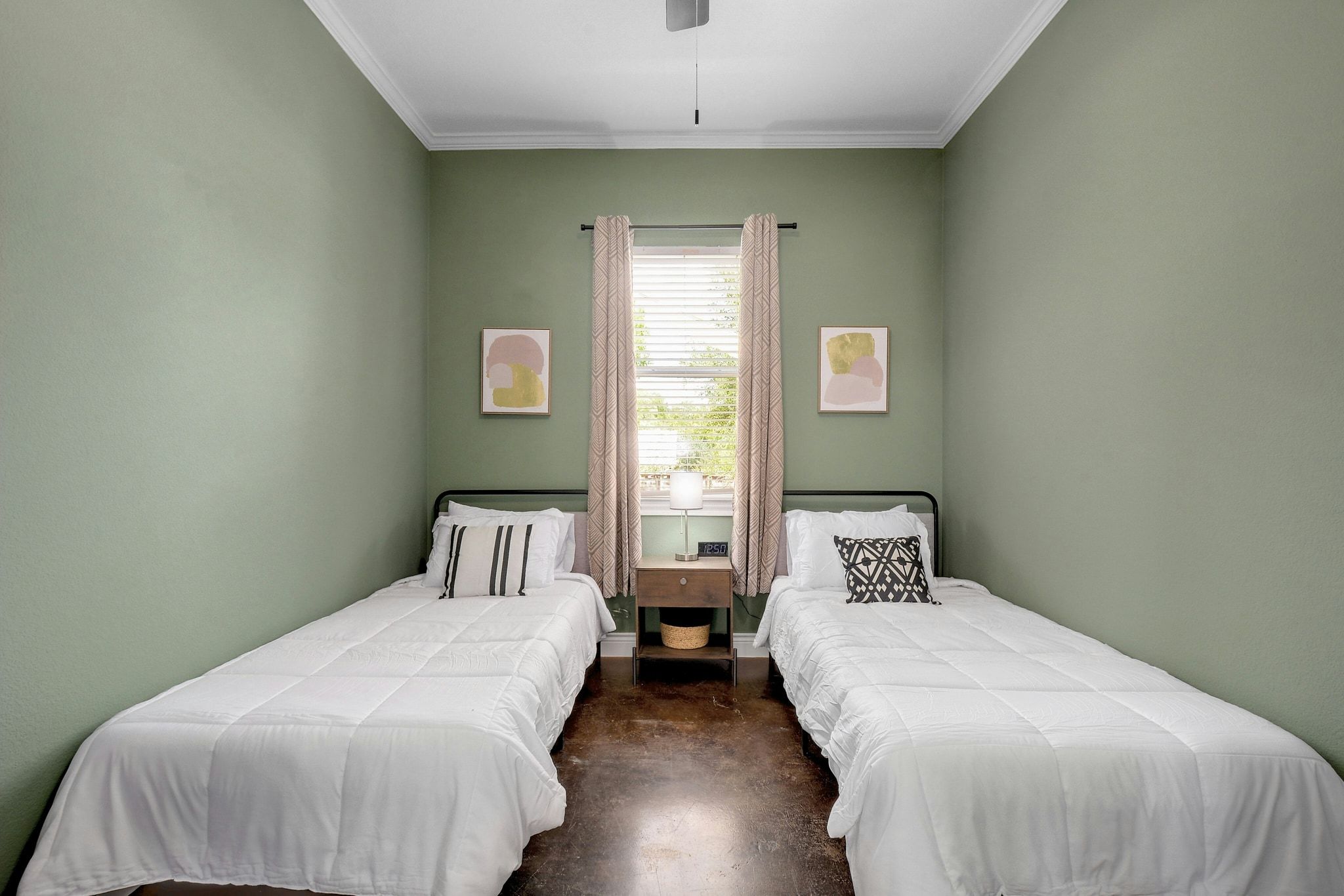 2206 East 14th Street, Unit 2 Austin, TX 78702 - Photo 14 of 31 Versatile main-floor bedroom that also works beautifully as a home office.