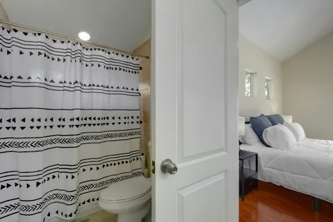 $649,900 | 2206 East 14th Street, Unit 2, Austin, TX 78702