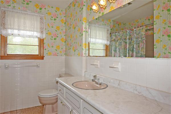 148 8 Lots Road Sutton, MA 01590 - Photo 16 of 27