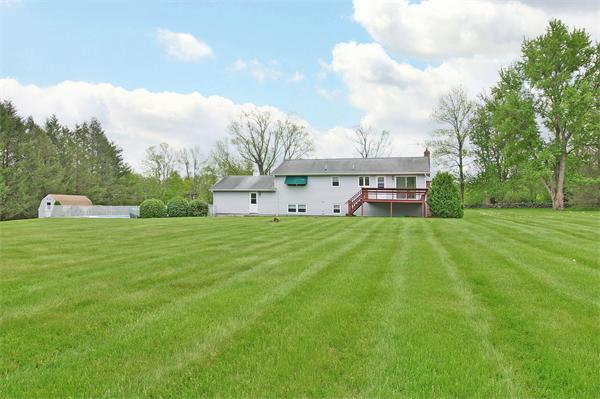 148 8 Lots Road Sutton, MA 01590 - Photo 5 of 27