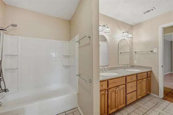 $1,995 | 2502 Turtle Creek Drive, Sherman, TX 75092