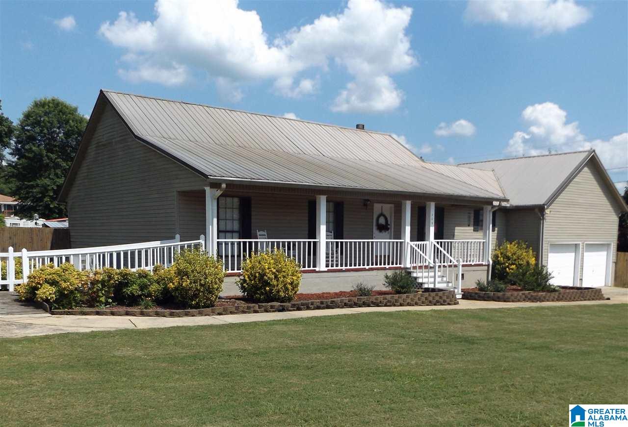 204 Douglas Road Anniston, AL 36207 - Photo 3 of 22