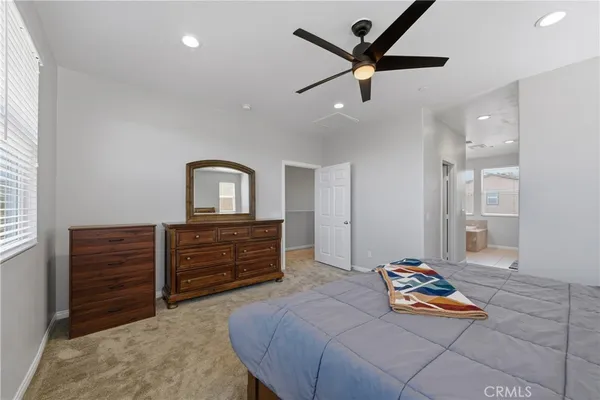 $3,500 | 1176 Woodbury Lane, Mentone, CA 92359