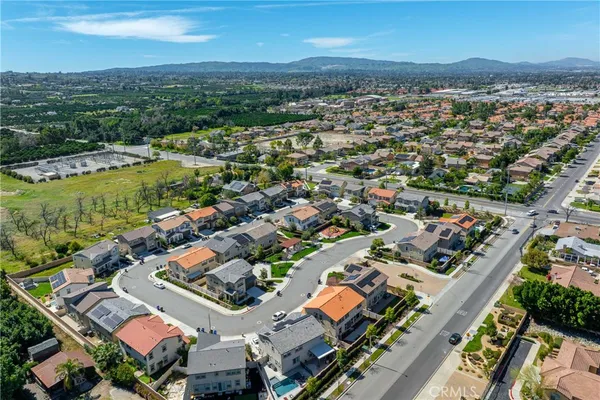 $3,500 | 1176 Woodbury Lane, Mentone, CA 92359