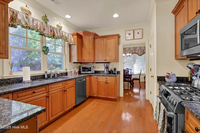 $995,000 | 7102 Saybrook Drive, Wilmington, NC 28405
