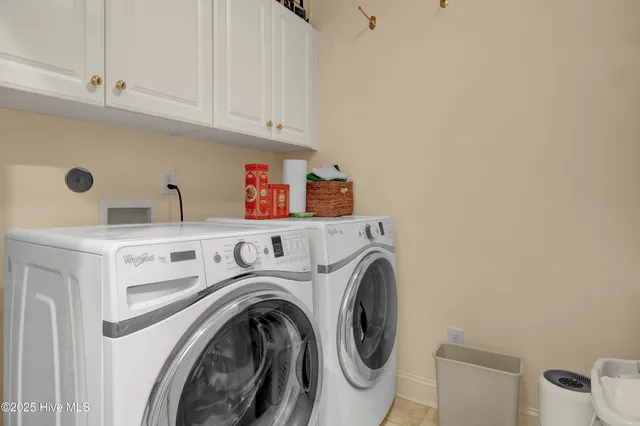 $995,000 | 7102 Saybrook Drive, Wilmington, NC 28405