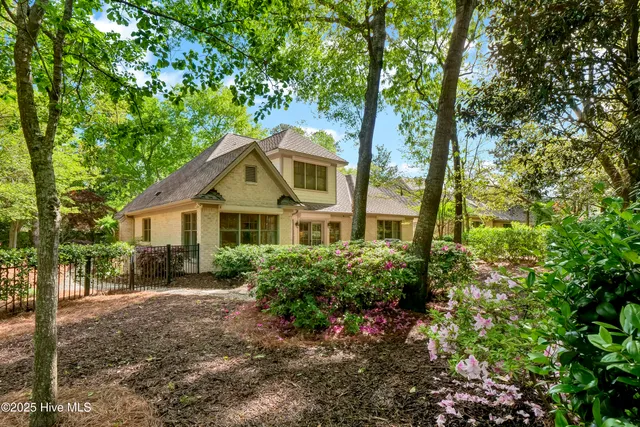 $995,000 | 7102 Saybrook Drive, Wilmington, NC 28405