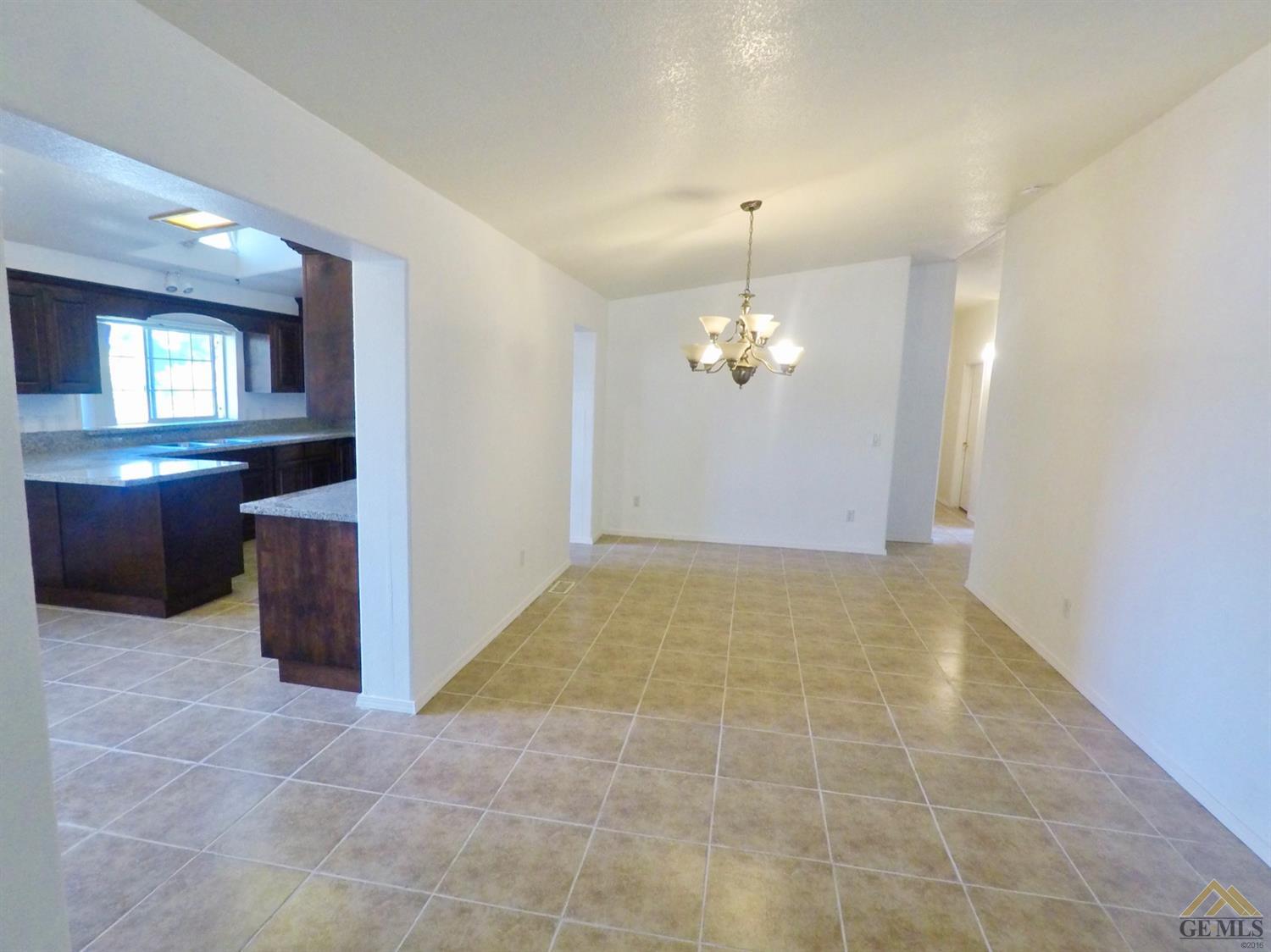 27249 Snow Road Bakersfield, CA 93314 - Photo 3 of 24