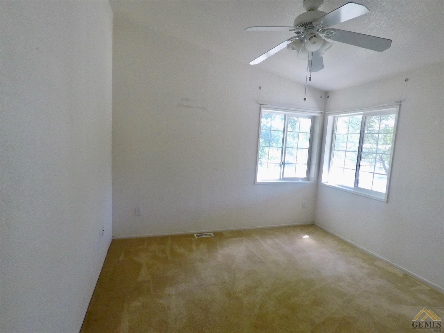 27249 Snow Road Bakersfield, CA 93314 - Photo 7 of 24