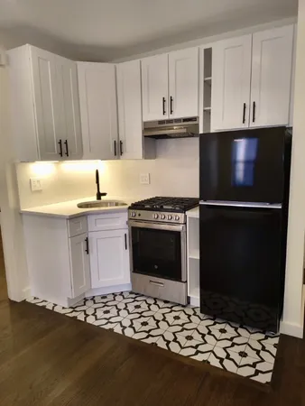 $4,500 | 172 East 92nd Street, Unit 5B | Upper East Side