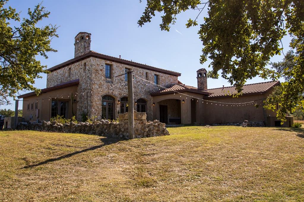 115 Strada Luca Florence, TX 76527 - Photo 25 of 25 a front view of house with yard