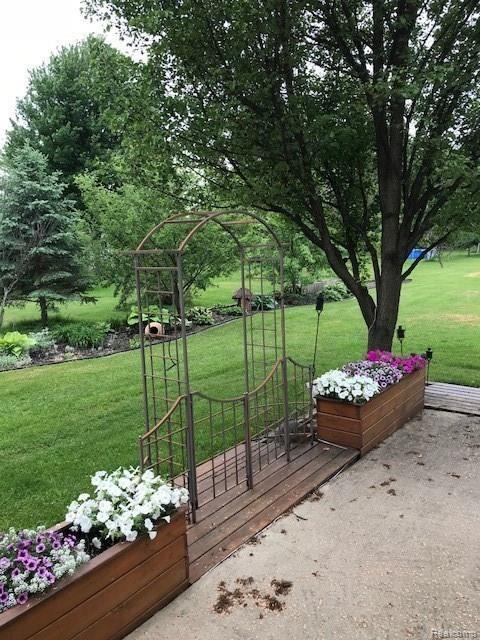 4508 Belsay Road Grand Blanc, MI 48439 - Photo 29 of 31 IMG_6425.jpg