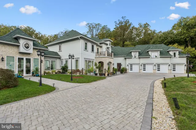 a view of entryway with livingroom and wooden floor