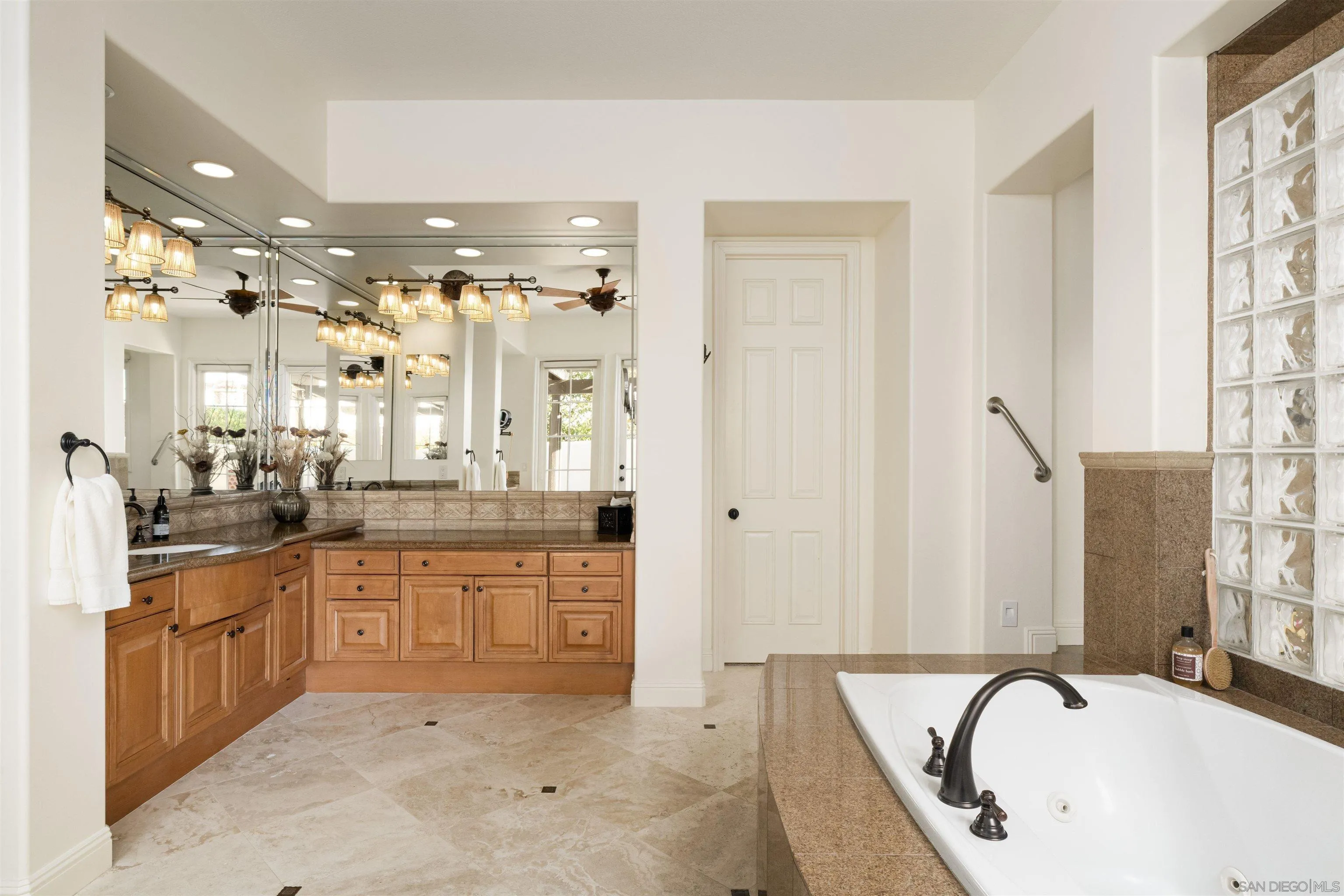 6160 Avenida Del Duque Rancho Santa Fe, CA 92091 - Photo 21 of 41