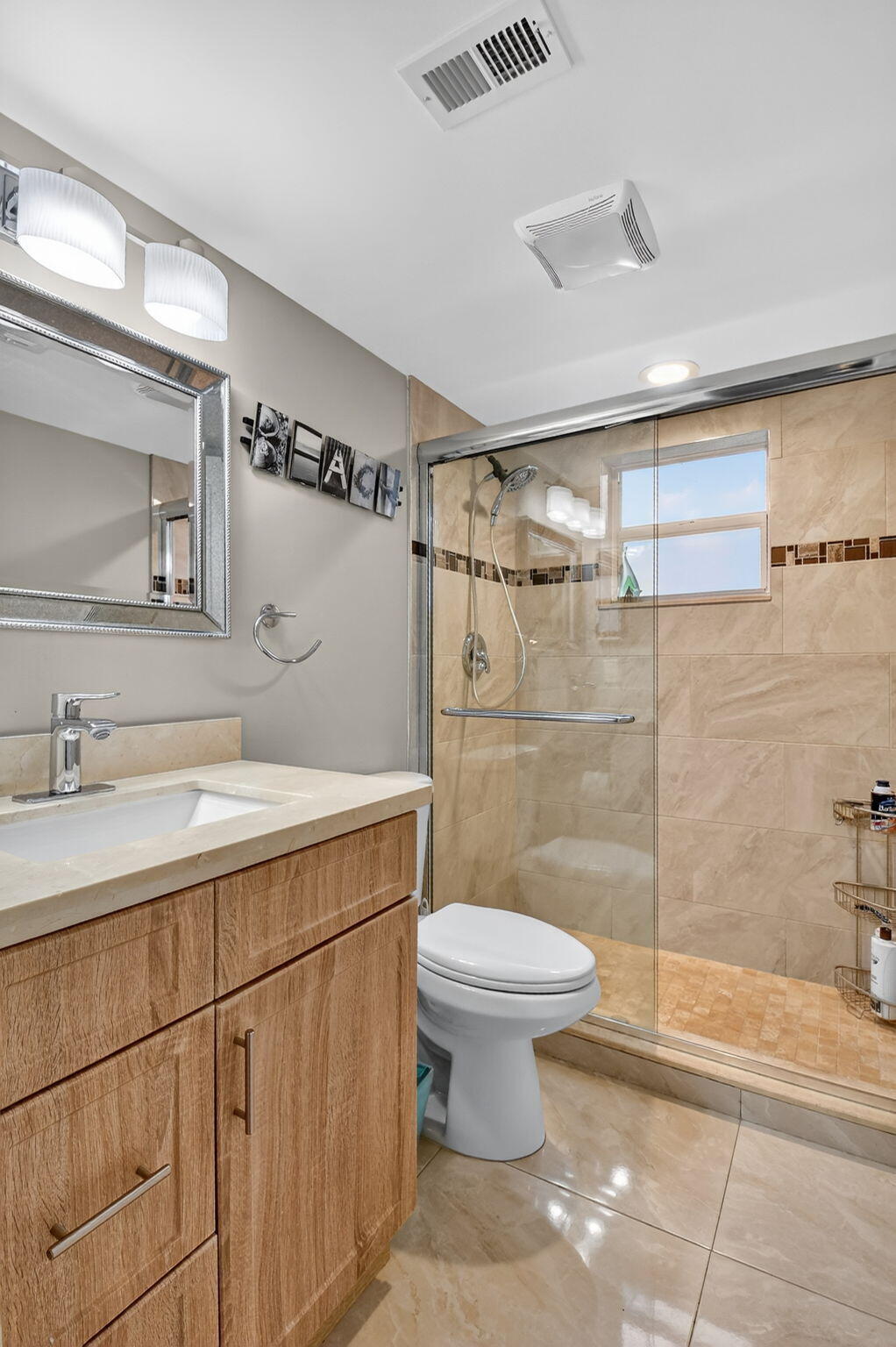 161 Flanders C, Unit 161 Delray Beach, FL 33484 - Photo 14 of 77 17-web-or-mls-027_DSC_8161