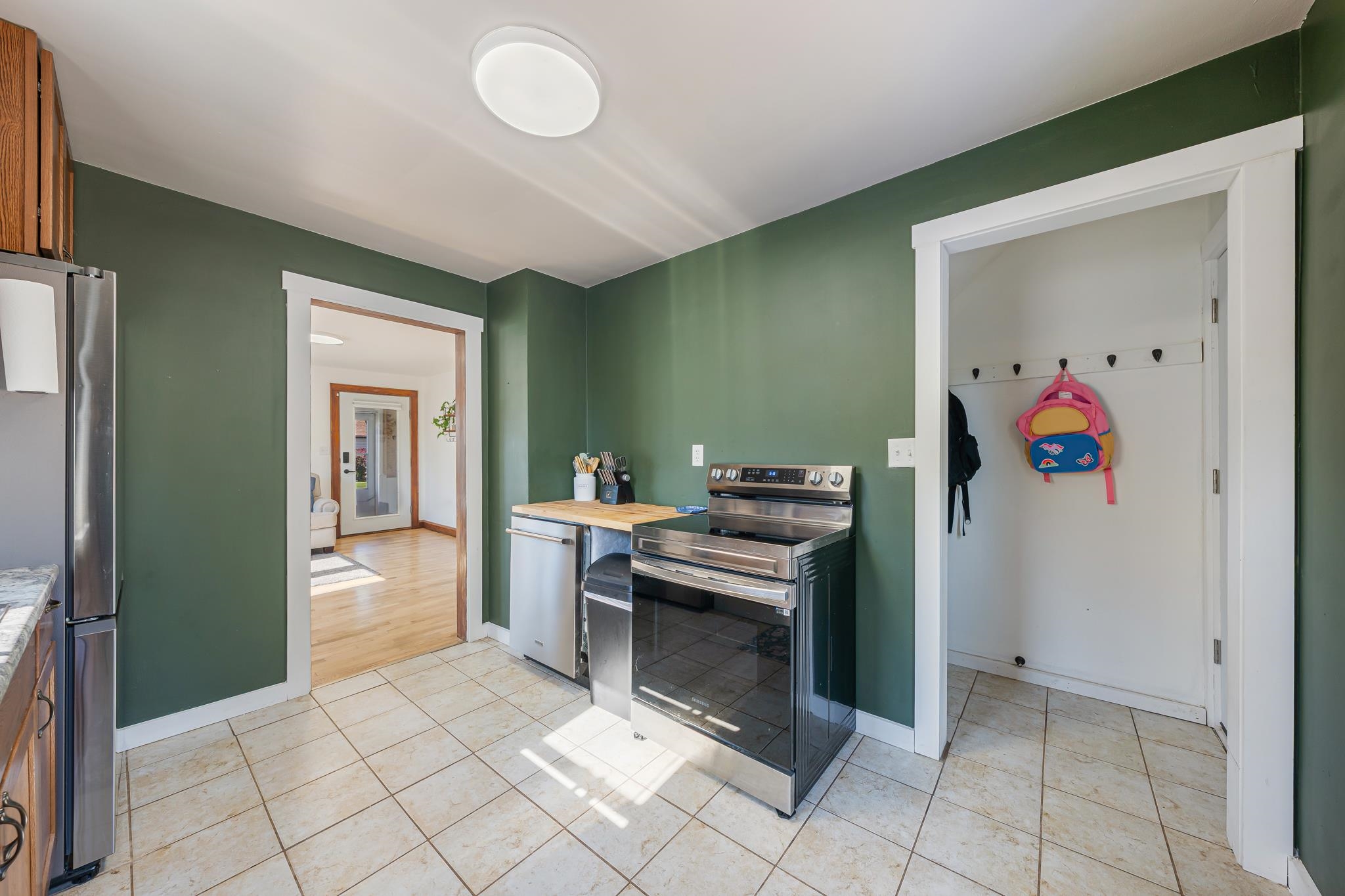 723 West Grant Street Appleton, WI 54914 - Photo 7 of 37
