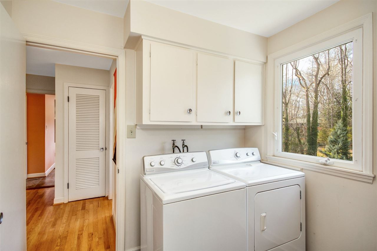 4233 Rowan Street Raleigh, NC 27609 - Photo 10 of 30 Laundry