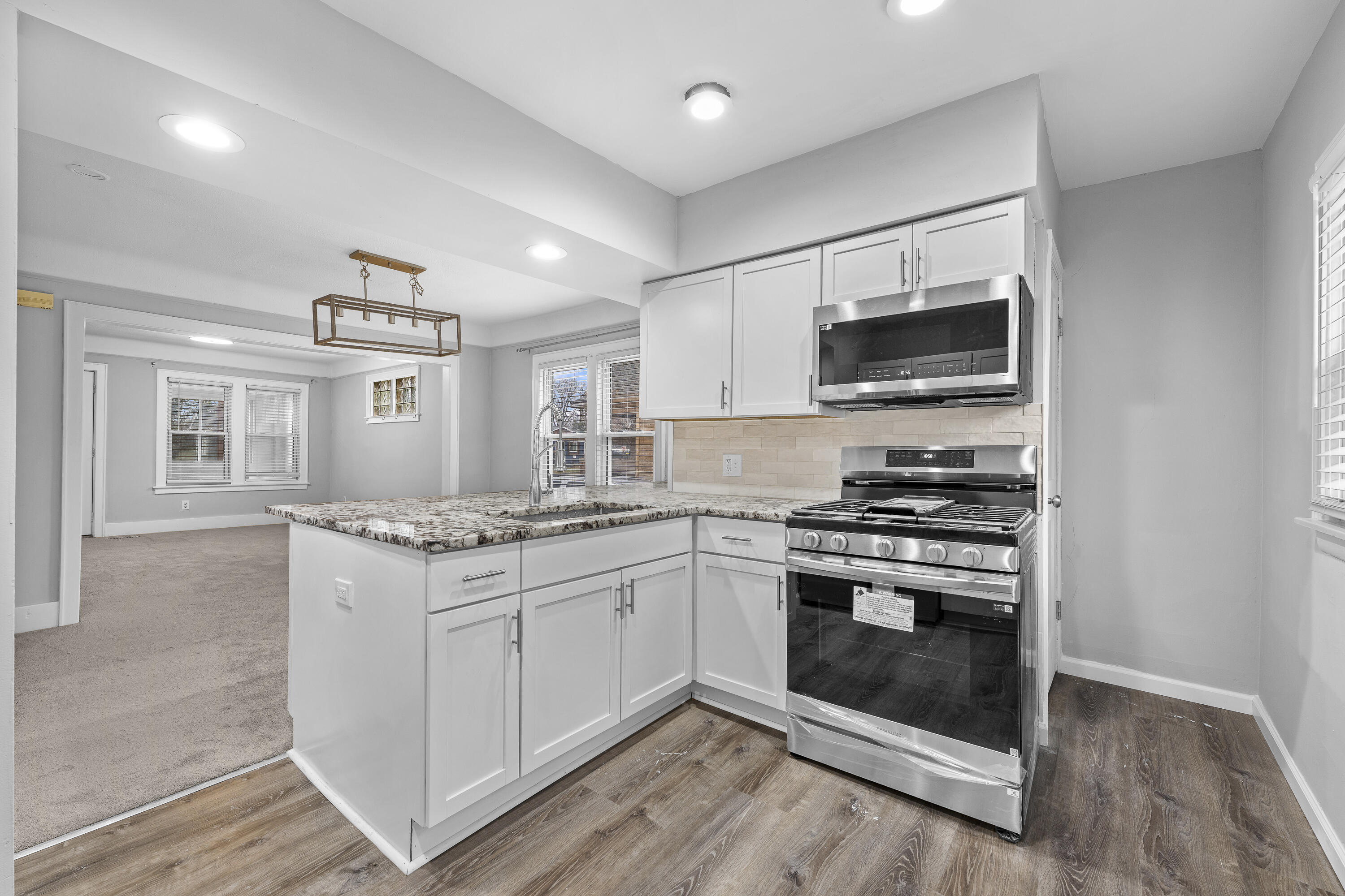 419 West 12 Mile Road Royal Oak, MI 48073 - Photo 14 of 27 _DSC9758