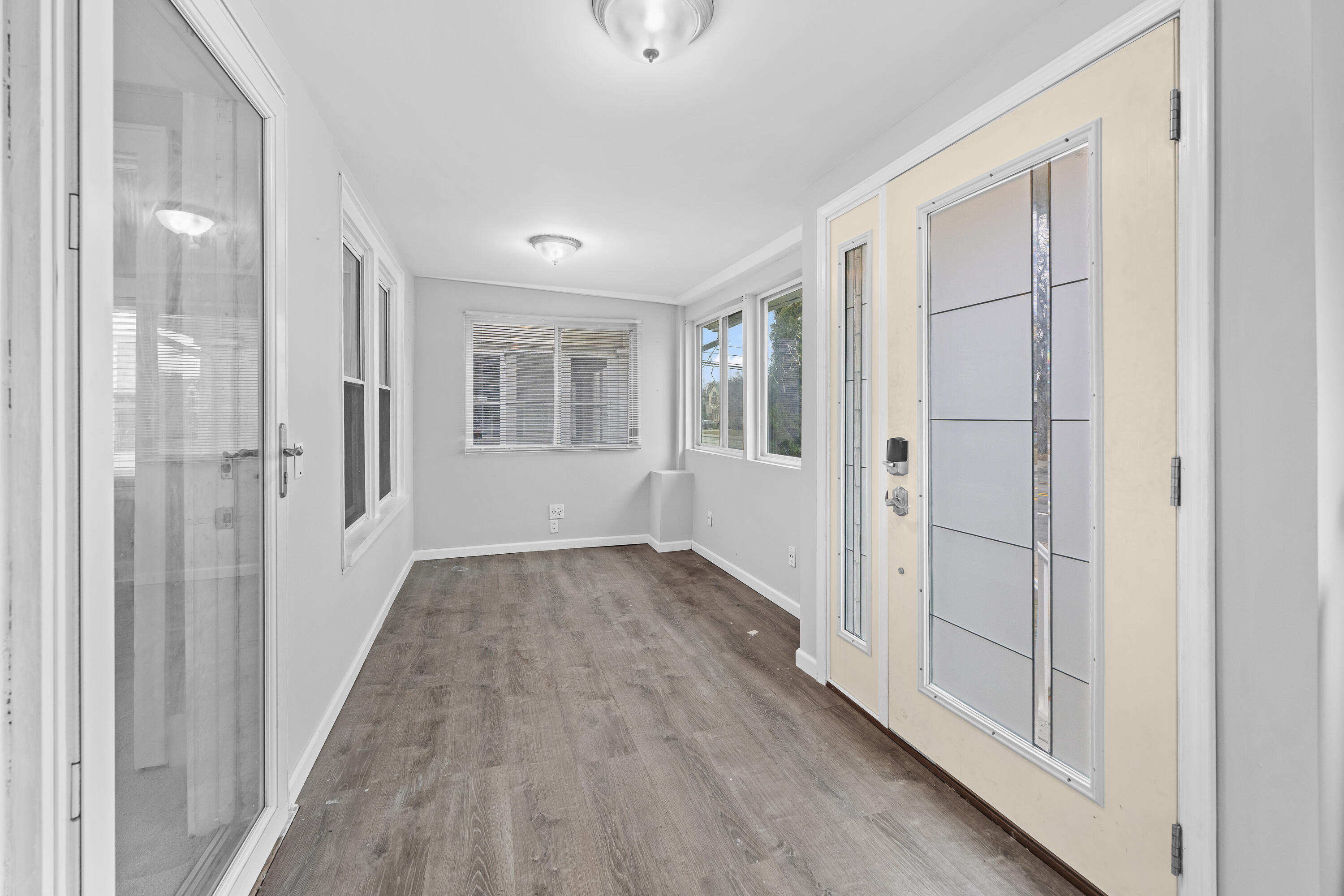 419 West 12 Mile Road Royal Oak, MI 48073 - Photo 6 of 27 _DSC9718