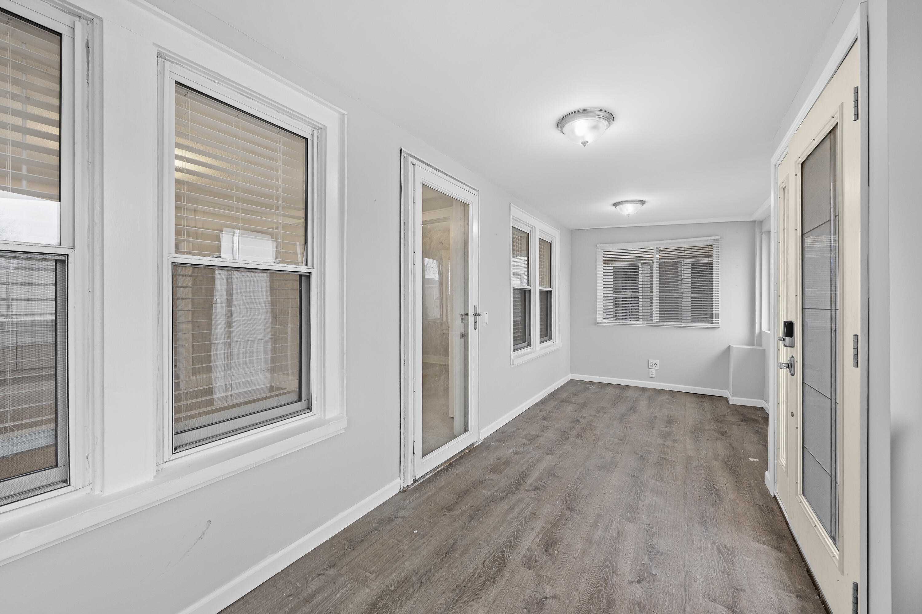 419 West 12 Mile Road Royal Oak, MI 48073 - Photo 7 of 27 _DSC9723